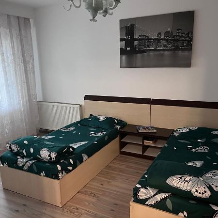Apartament In Centrul Orasului Bacău Exterior foto