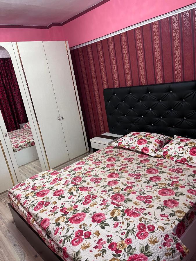 Apartament In Centrul Orasului Bacău Exterior foto